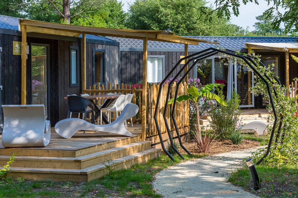 Sandaya zone premium Arche et aménagements d'un camping Sandaya