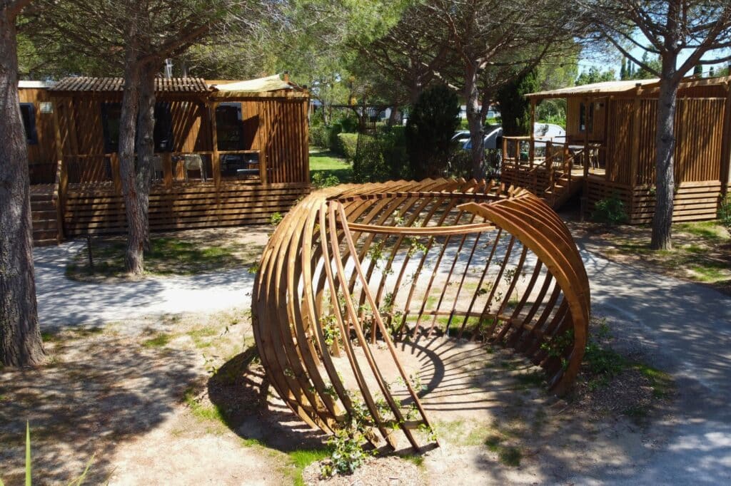 Pergola sur mesure Sandaya Pergola ronde ajourée en bois pour Sandaya