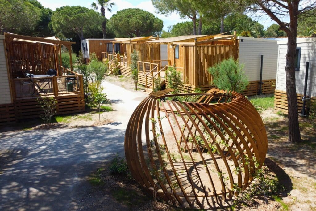 ekolinea-sandaya-les-tropiques-zone-premium-pergola