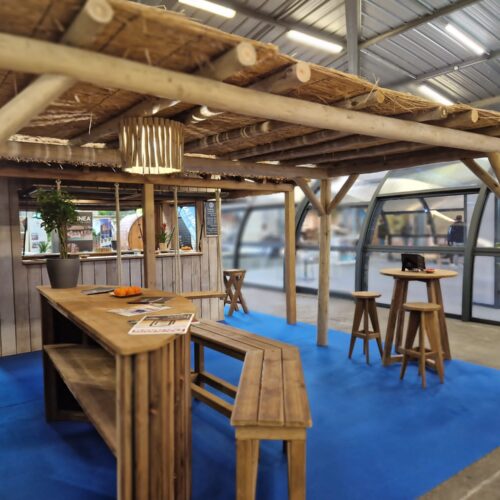 Pergola d'exposition en bois de pin au salon SETT à Montpellier
