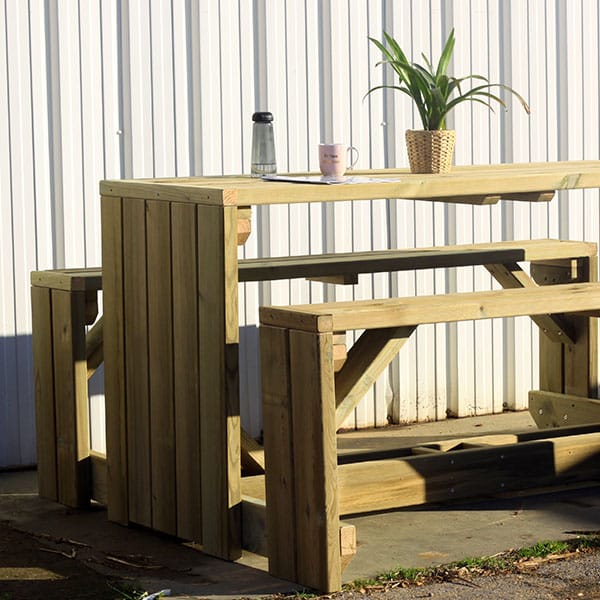 Table haute de pique-nique en bois par Ekolinea