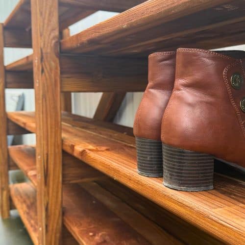 Meuble large à chaussures en bois par Ekolinea - vue proche