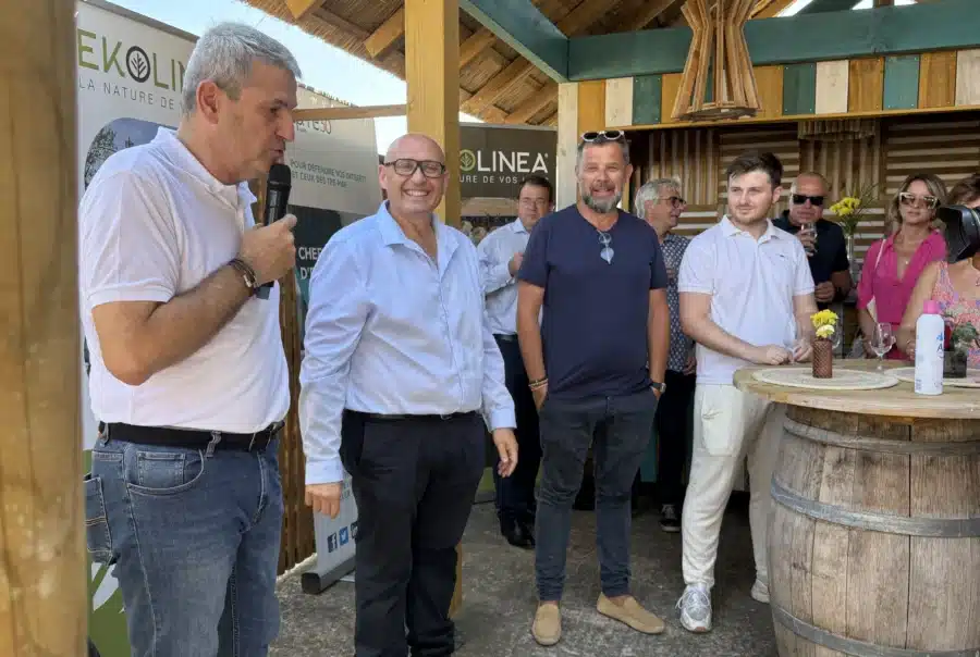 Discours de Xavier Perret et Juan Martinez concernant l'aide financière pour l'installation d'Ekolinea à Bellegarde