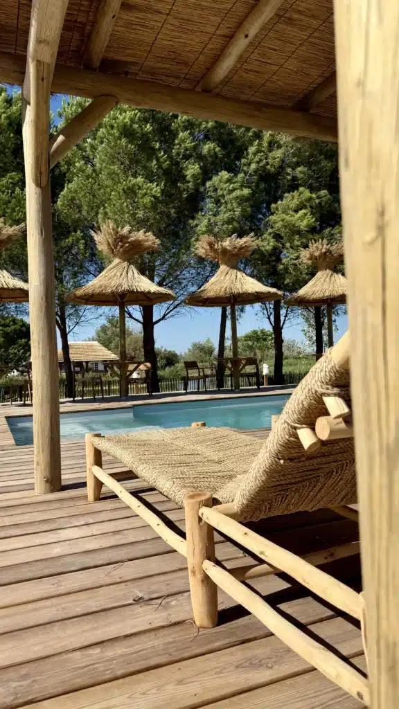 Parasols camarguais Fabrication à la main de parasols camarguais pour un mas en Camargue