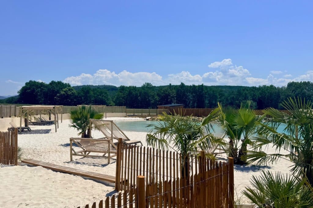 ekolinea-domaine-de-la-besse-camping-lagon-amenagements-bois-24