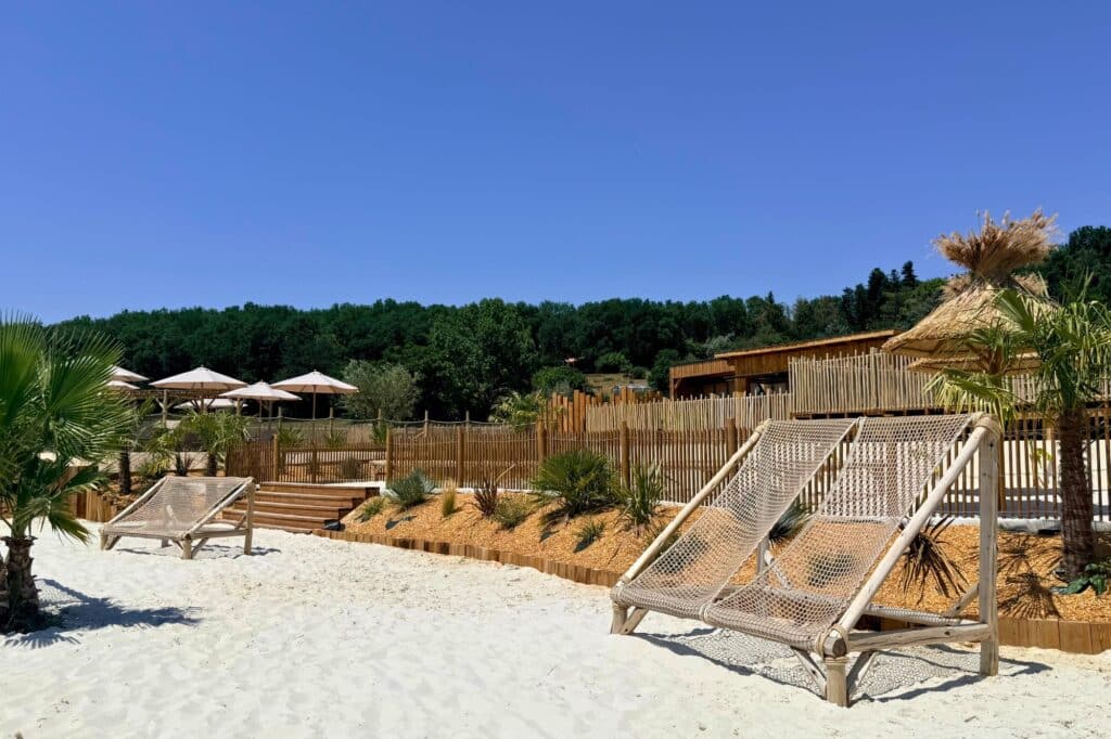 ekolinea-domaine-de-la-besse-camping-lagon-amenagements-bois-29