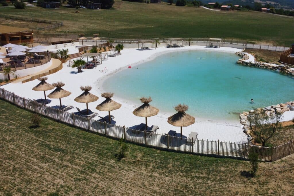 ekolinea-domaine-de-la-besse-camping-lagon-amenagements-bois-9