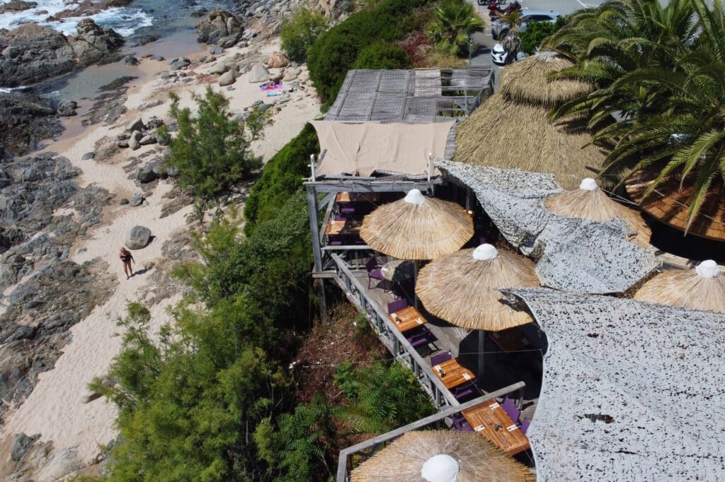 ekolinea-restaurant-la-crique-parasol-pailote-2