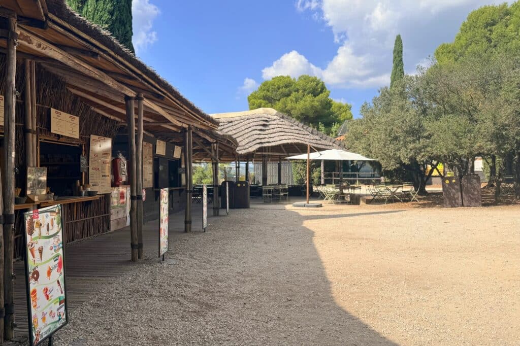 ekolinea-parc-animalier-la-barben-zoo-7